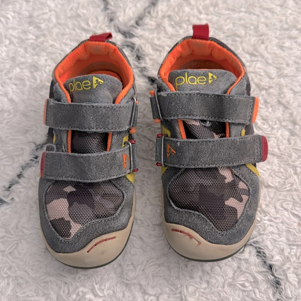 PLAE Ty - camo color, size 10 kids
